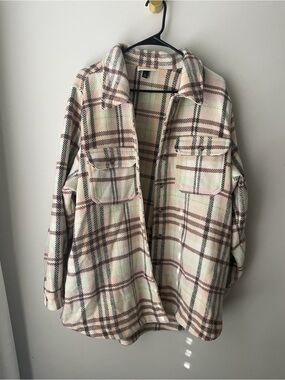 Universal Thread Plaid Teddy Jacket in Cream, Brown and Pale Green